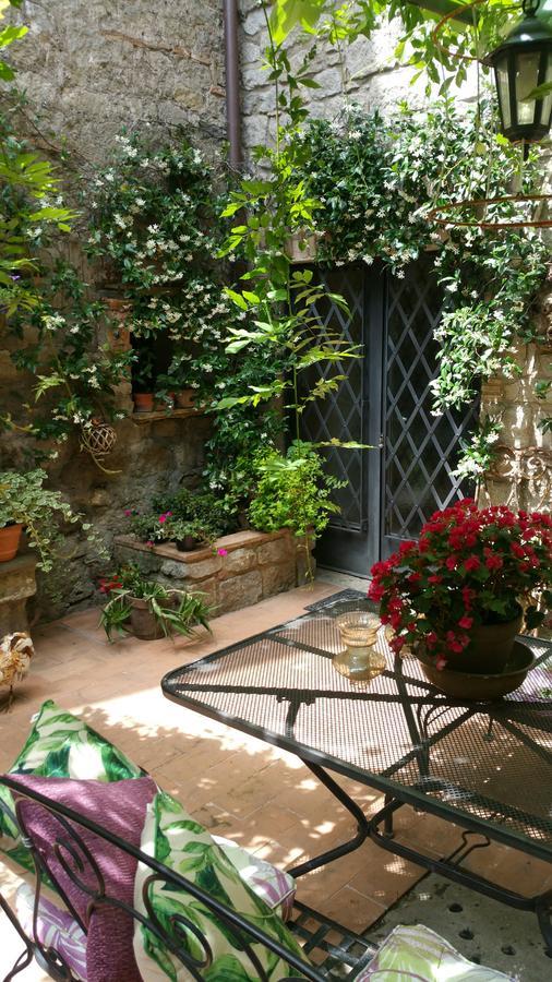 La Locanda Del Riccio Viterbo Buitenkant foto